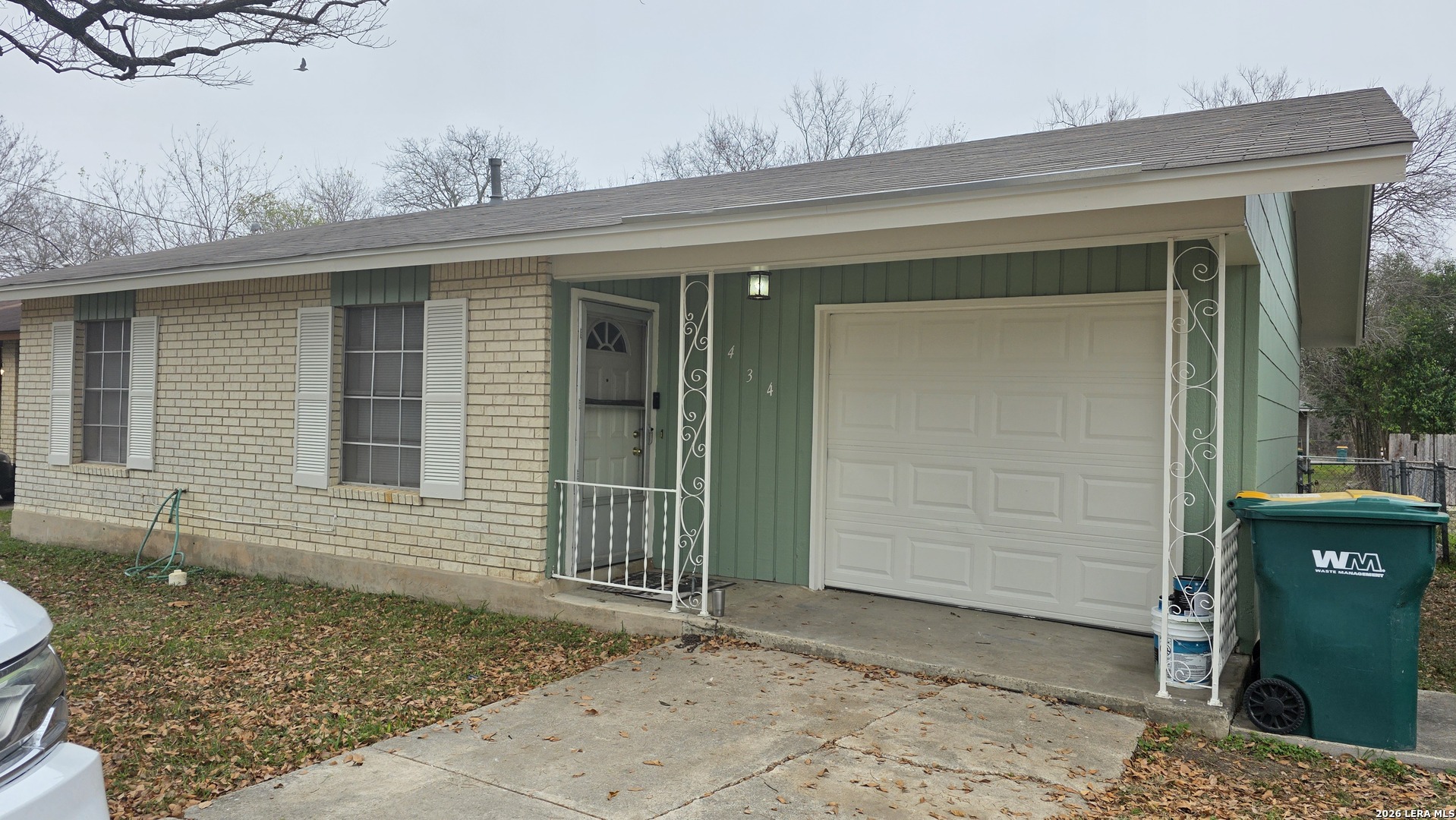434 W Byrd Boulevard Universal City TX 78148