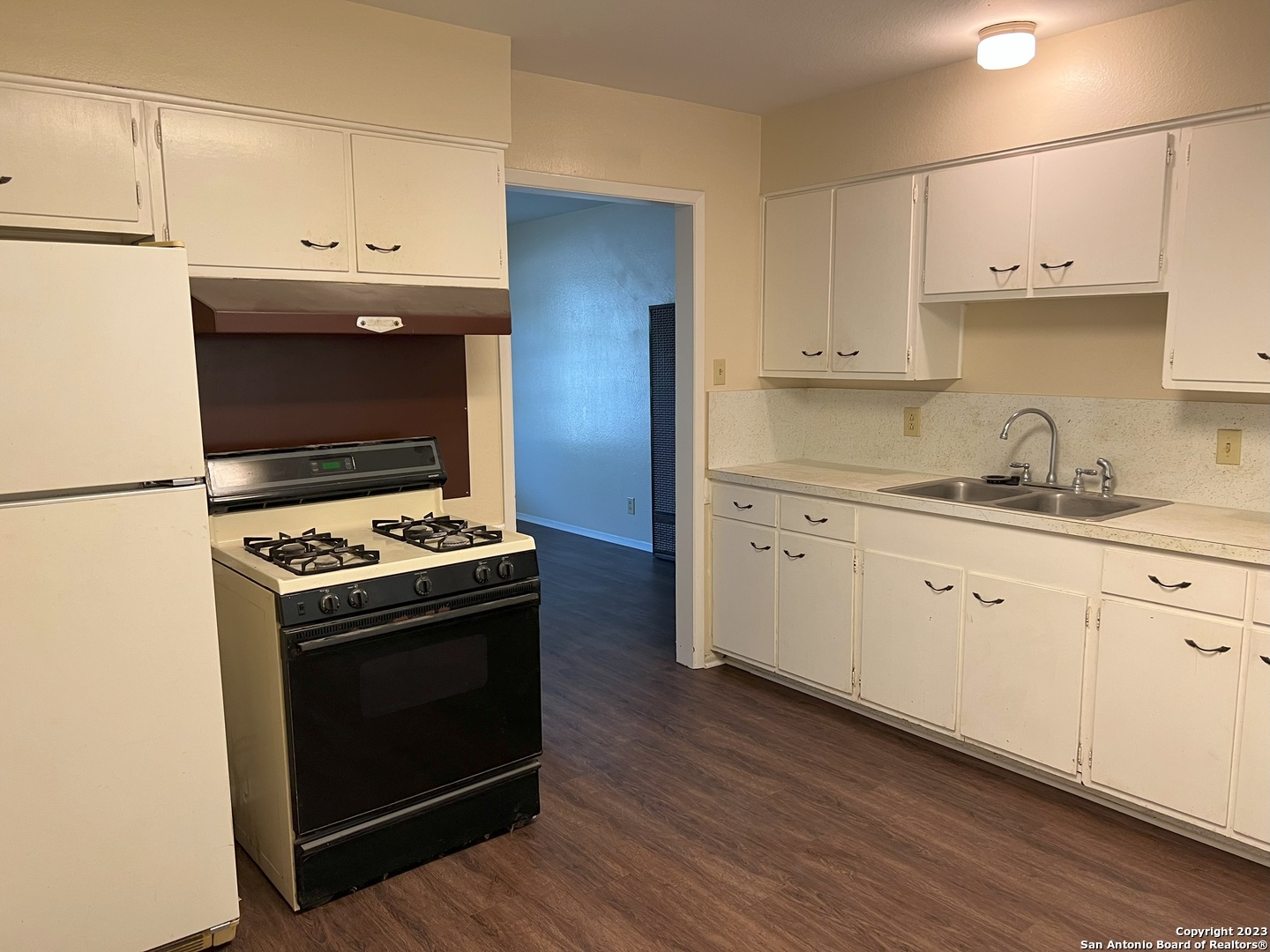 434 W Byrd Boulevard Universal City TX 78148