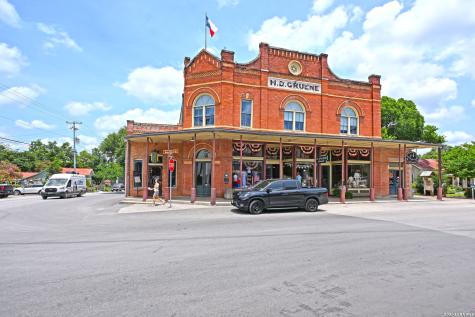 3125 Nister New Braunfels TX 78130