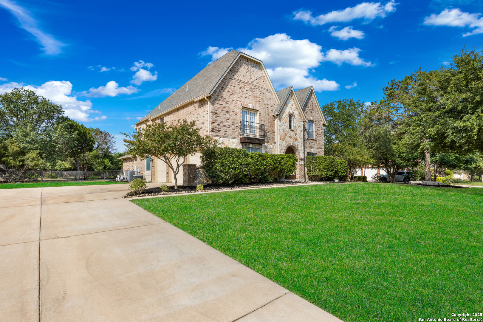 11227 Raw Sienna Helotes TX 78023