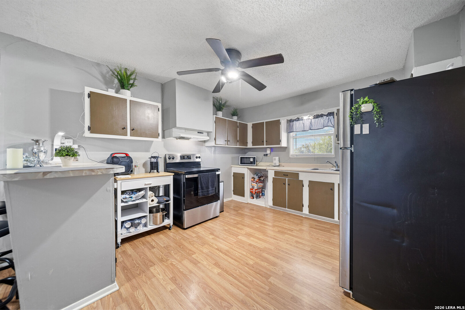 13950 Ih 35 Moore TX 78057
