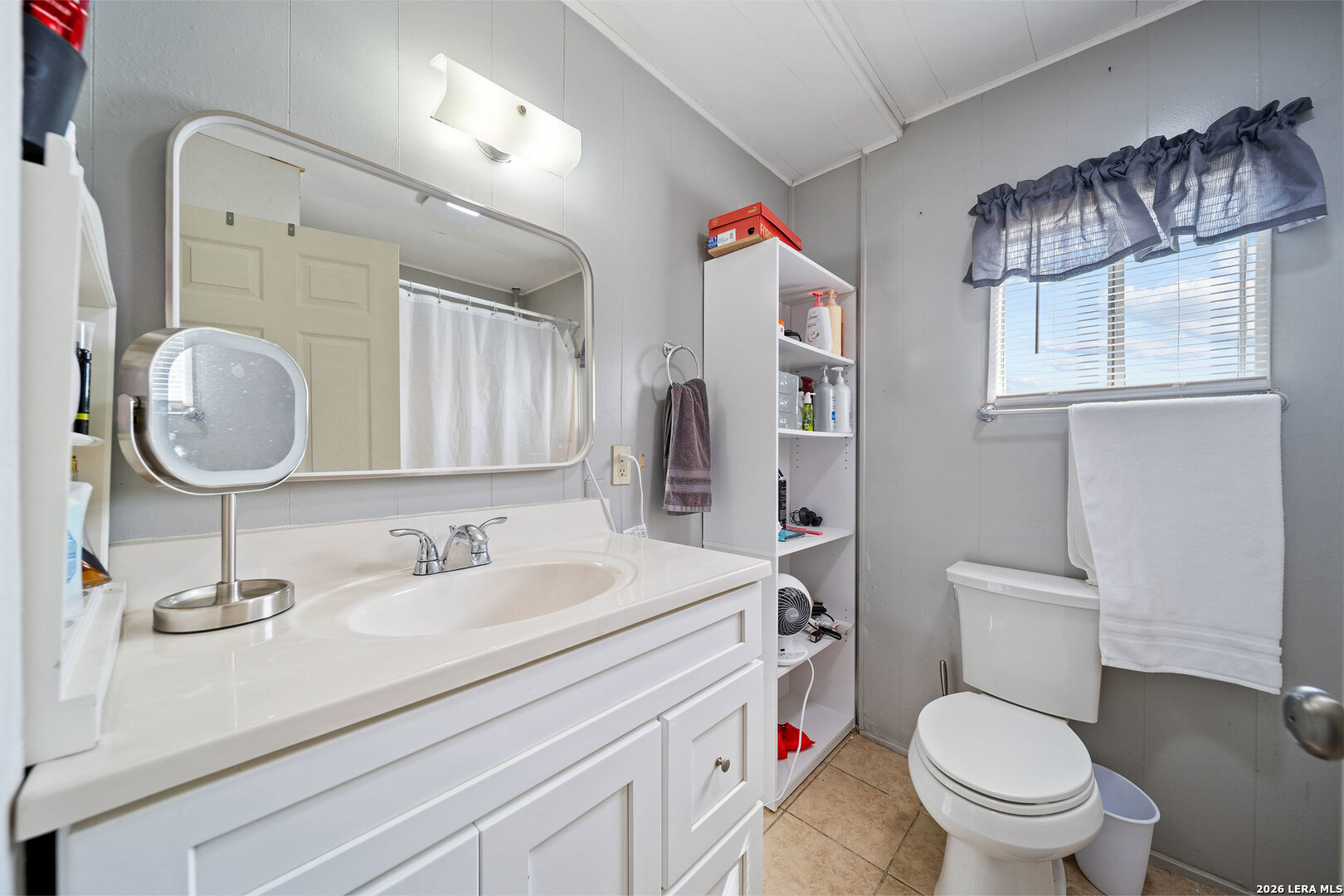 13950 Ih 35 Moore TX 78057