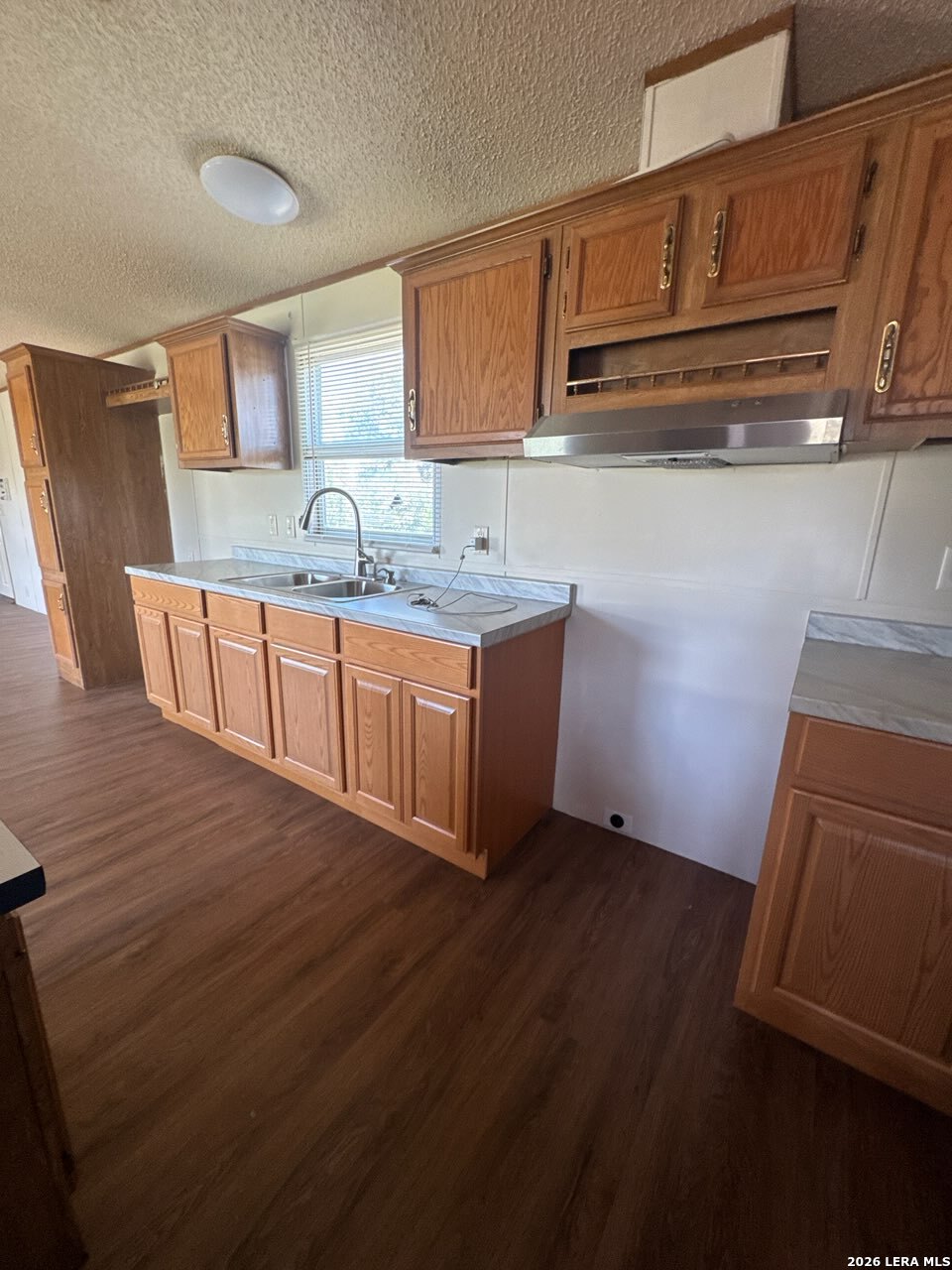 13950 Ih 35 Moore TX 78057
