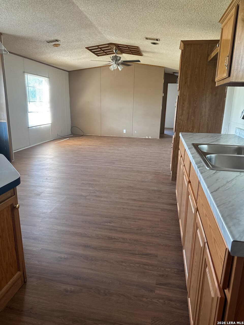 13950 Ih 35 Moore TX 78057