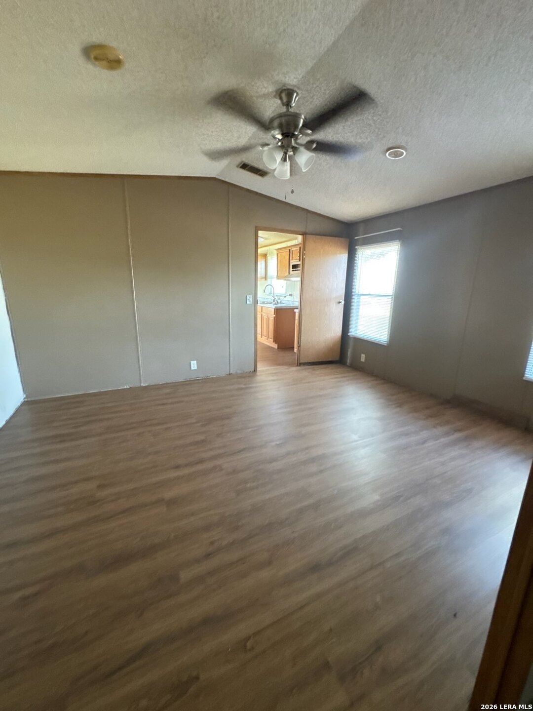 13950 Ih 35 Moore TX 78057
