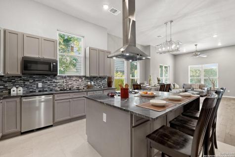 305 N Spruce San Antonio TX 78203