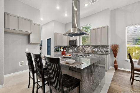 305 N Spruce San Antonio TX 78203