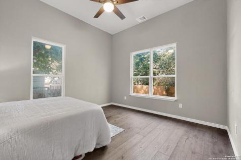305 N Spruce San Antonio TX 78203