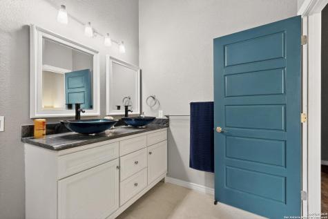 305 N Spruce San Antonio TX 78203