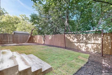 305 N Spruce San Antonio TX 78203