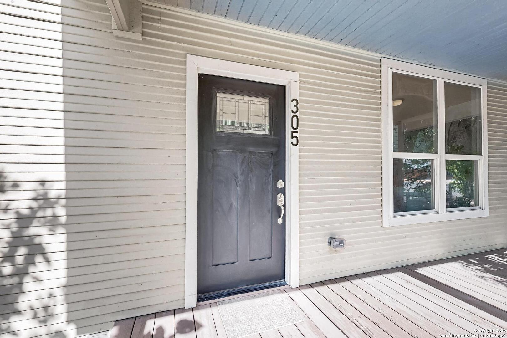 305 N Spruce San Antonio TX 78203