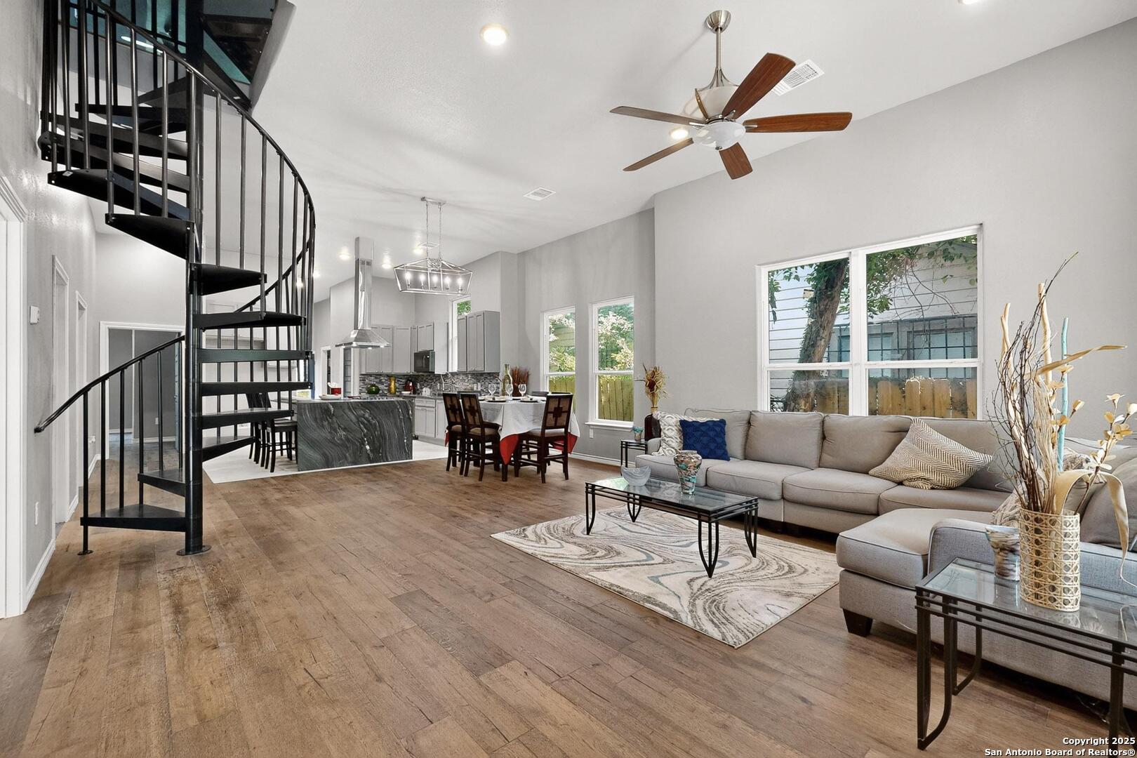 305 N Spruce San Antonio TX 78203
