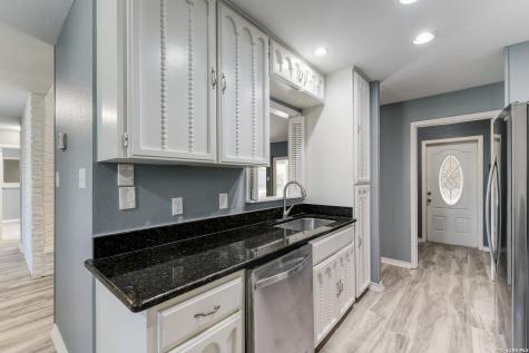 120 S Winston Lane San Antonio TX 78213