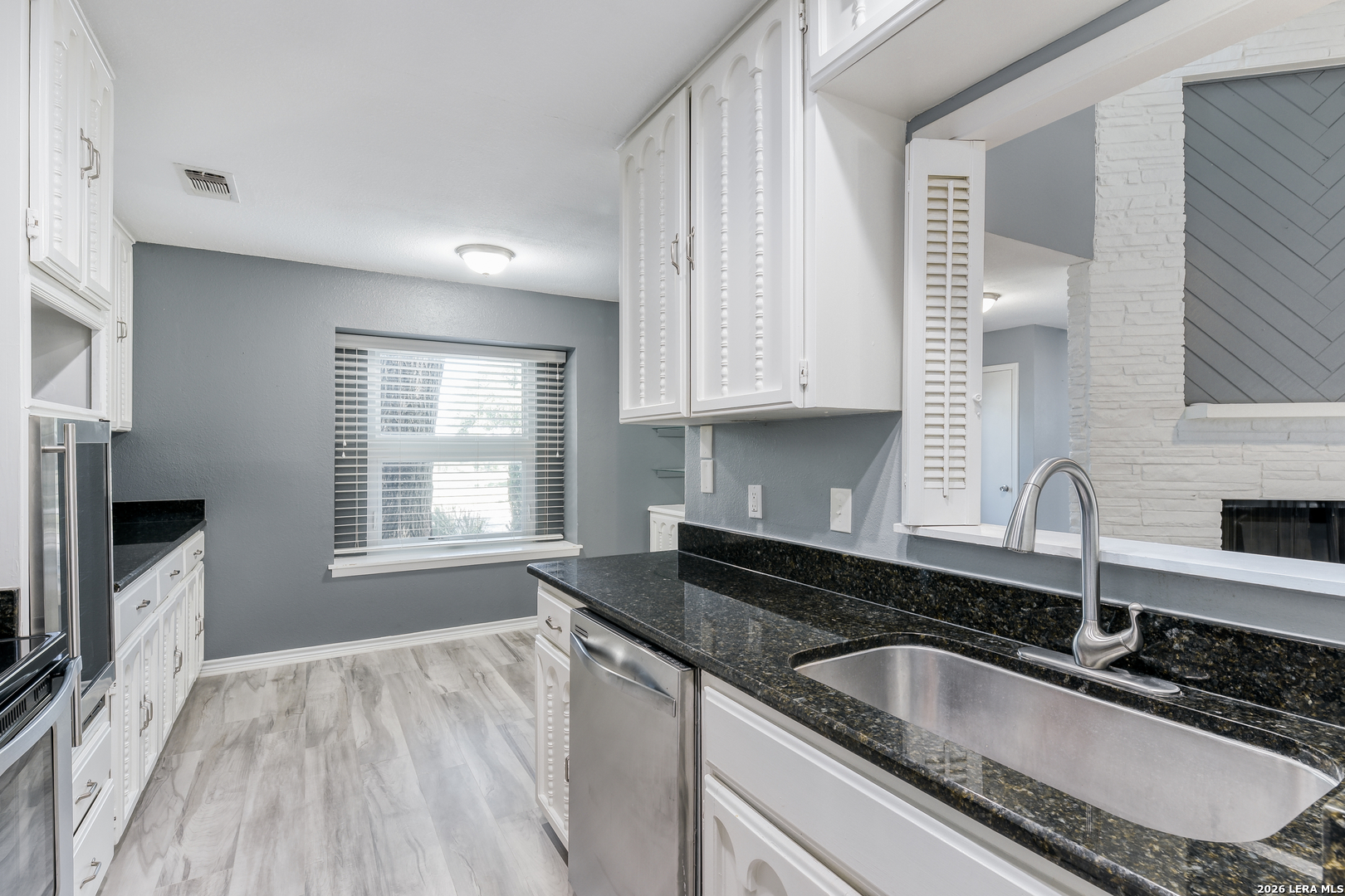 120 S Winston Lane San Antonio TX 78213