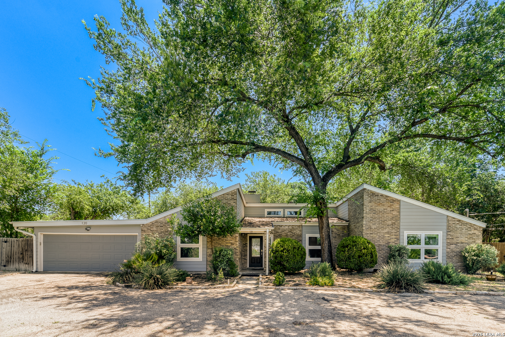 120 S Winston Lane San Antonio TX 78213