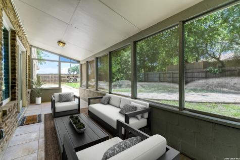 120 S Winston Lane San Antonio TX 78213