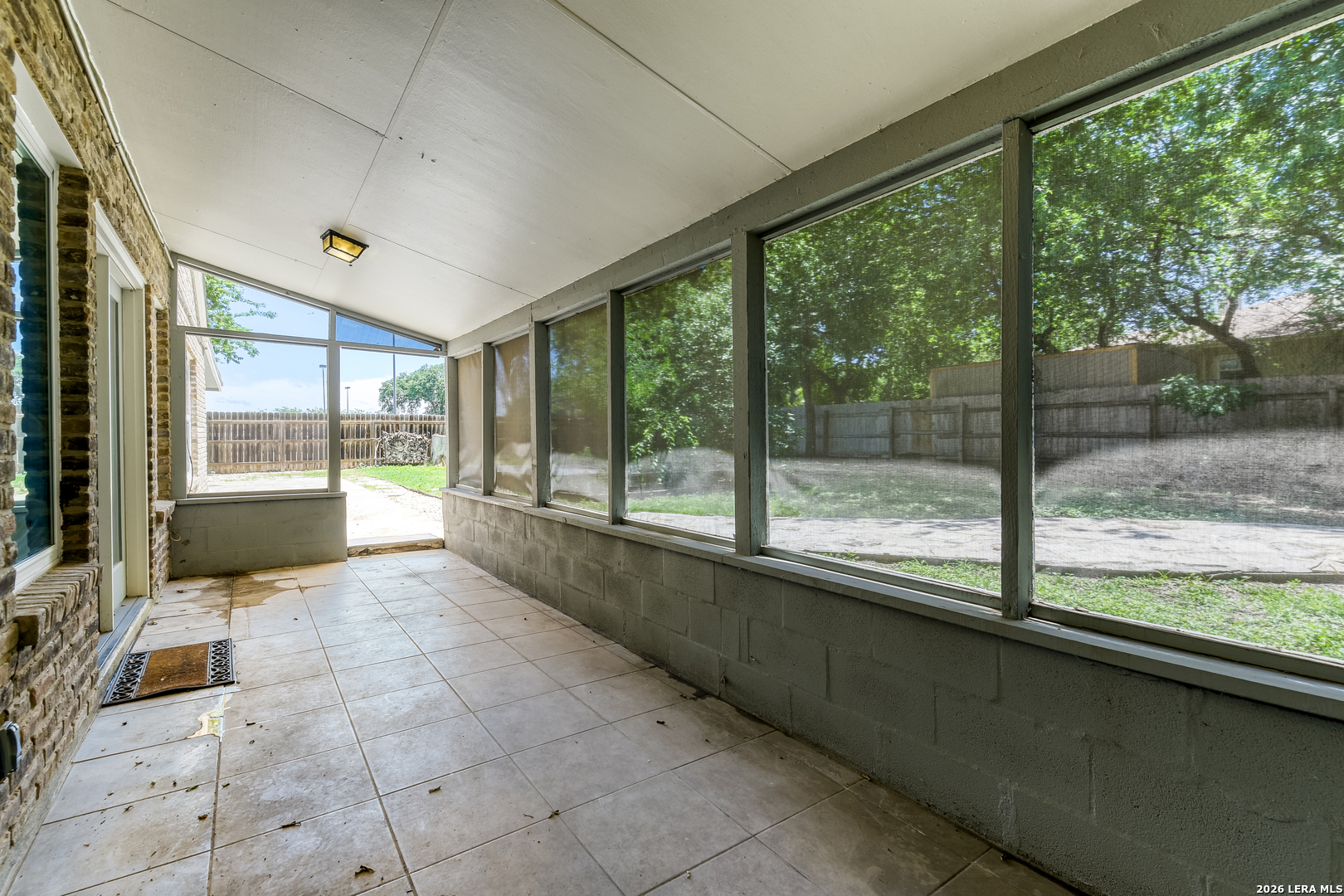 120 S Winston Lane San Antonio TX 78213