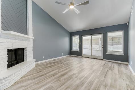 120 S Winston Lane San Antonio TX 78213