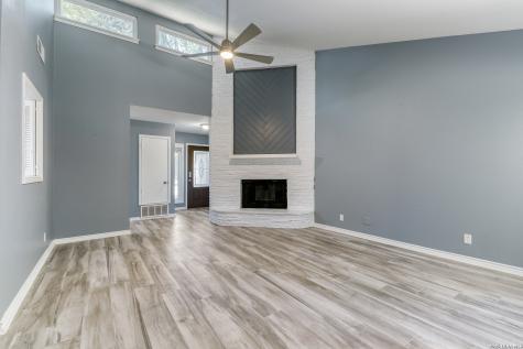 120 S Winston Lane San Antonio TX 78213