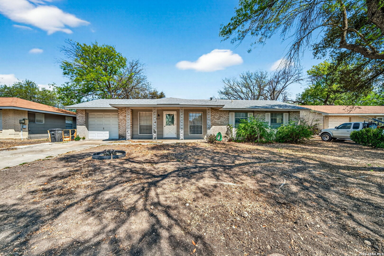 5827 Castle Brook Drive San Antonio TX 78218