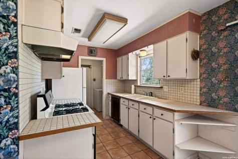 5827 Castle Brook Drive San Antonio TX 78218