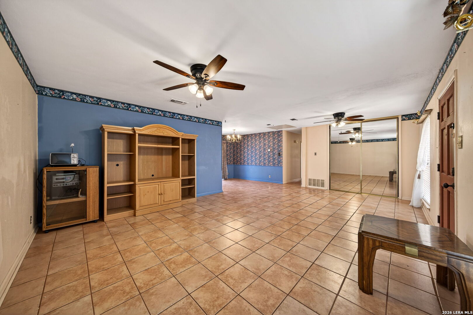 5827 Castle Brook Drive San Antonio TX 78218