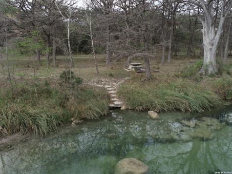 118 Skipping Stone Concan TX 78838