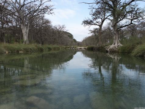 118 Skipping Stone Concan TX 78838