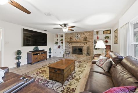 118 Timber Lane Kerrville TX 78028