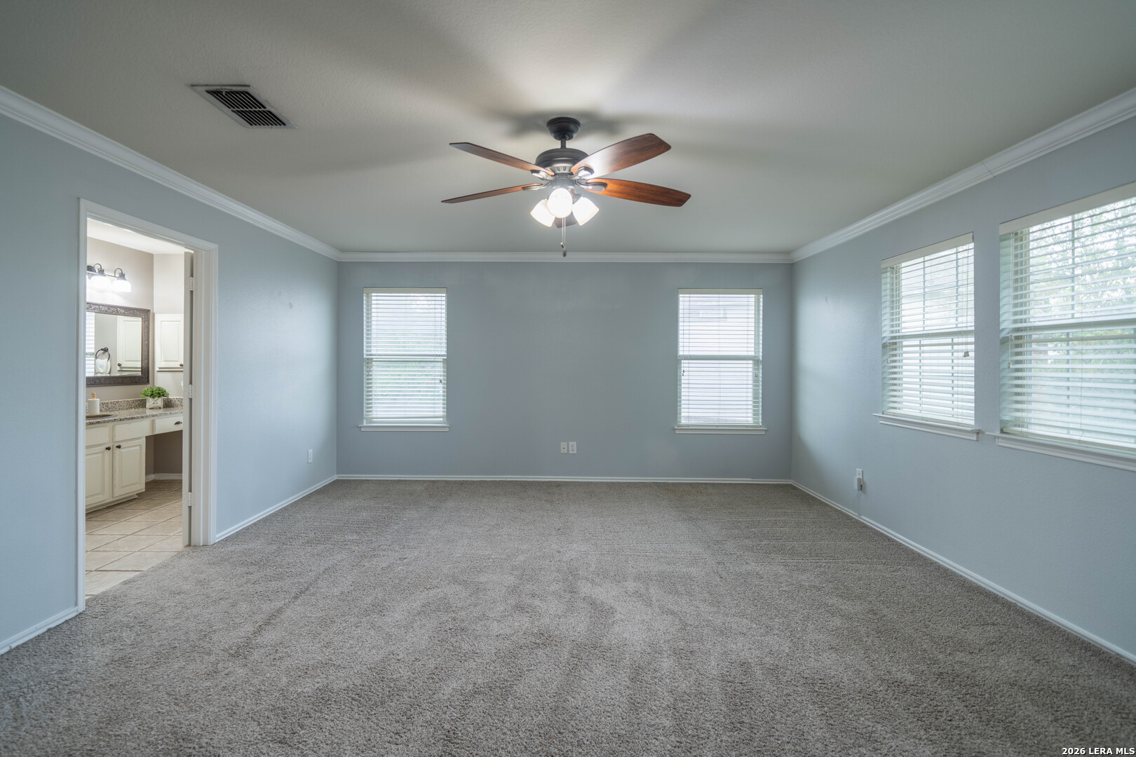 2047 Walsbrook San Antonio TX 78260
