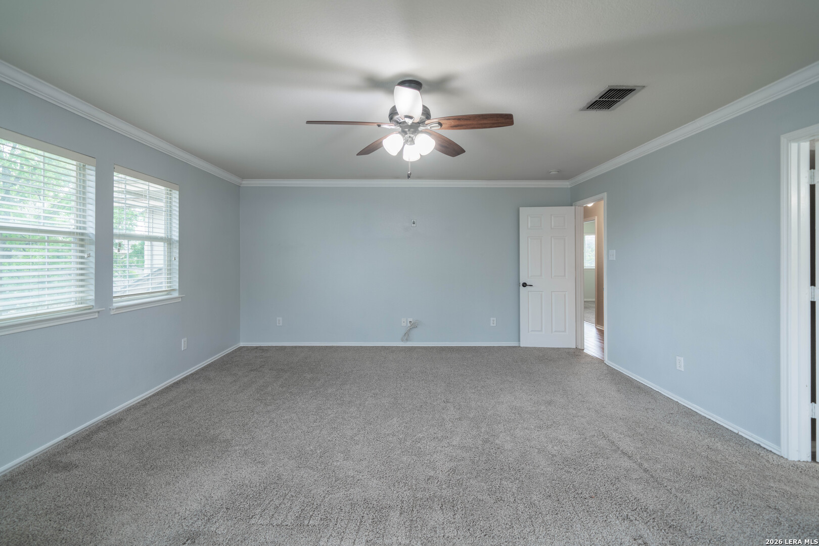 2047 Walsbrook San Antonio TX 78260