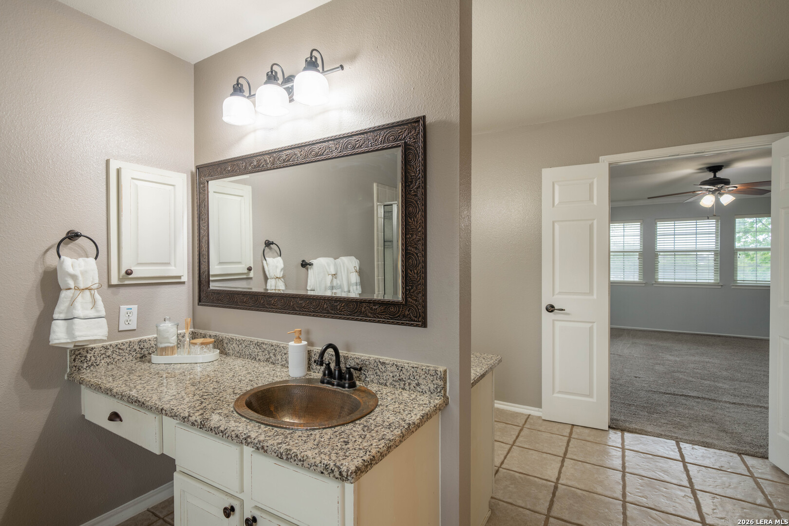 2047 Walsbrook San Antonio TX 78260