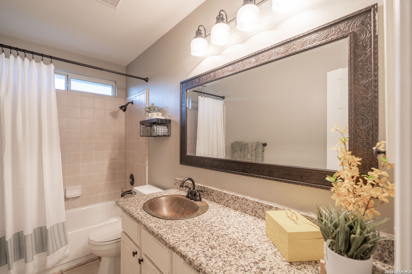 2047 Walsbrook San Antonio TX 78260