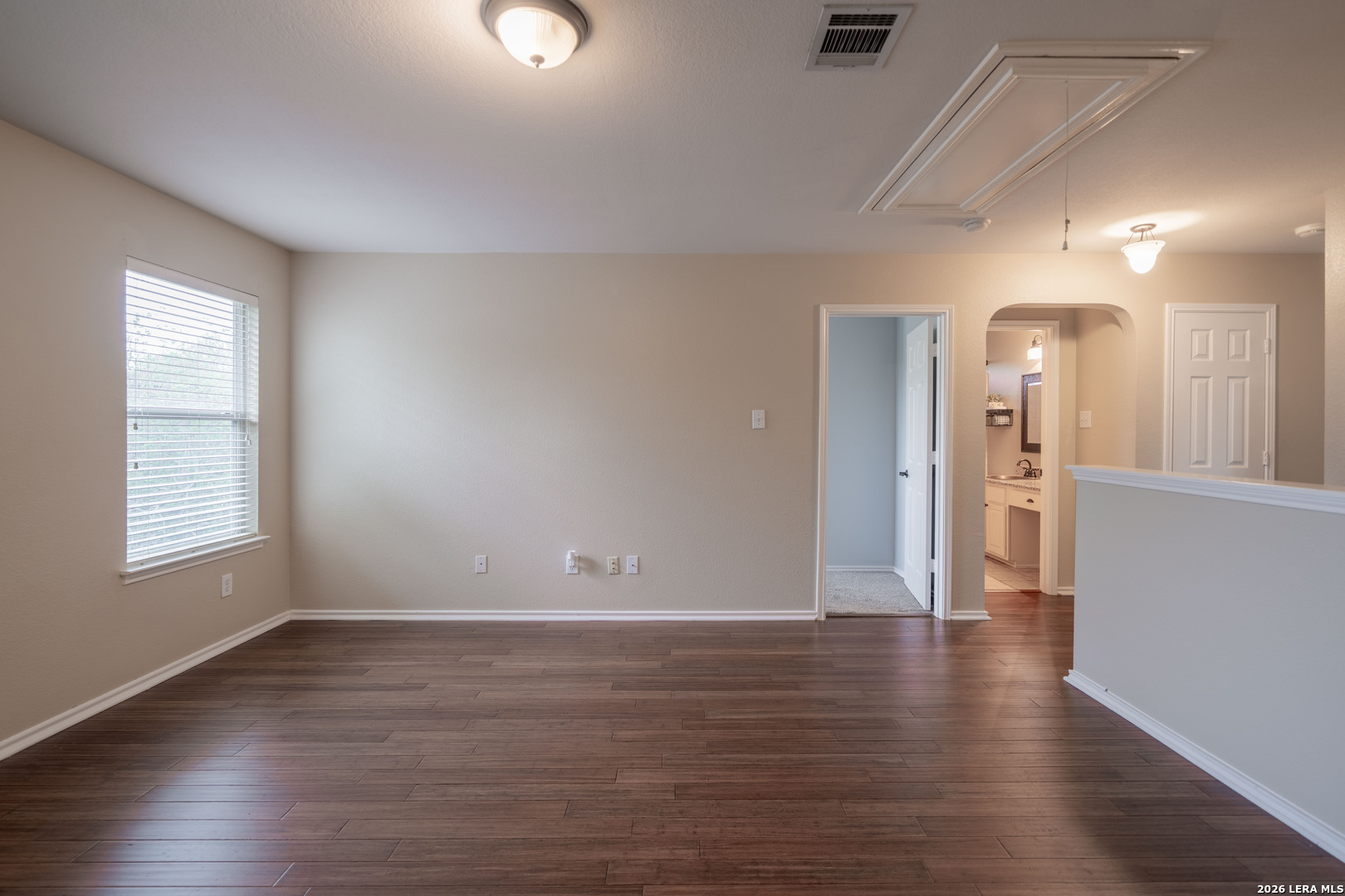 2047 Walsbrook San Antonio TX 78260
