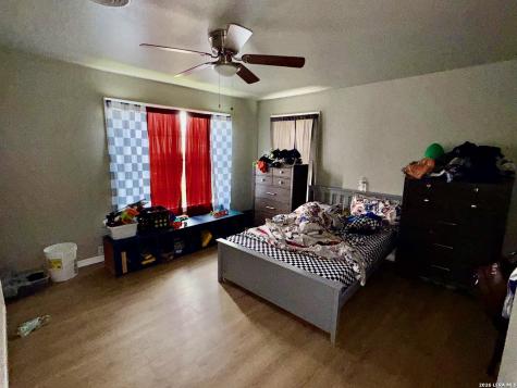 109 E Mayer Street Stockdale TX 78160