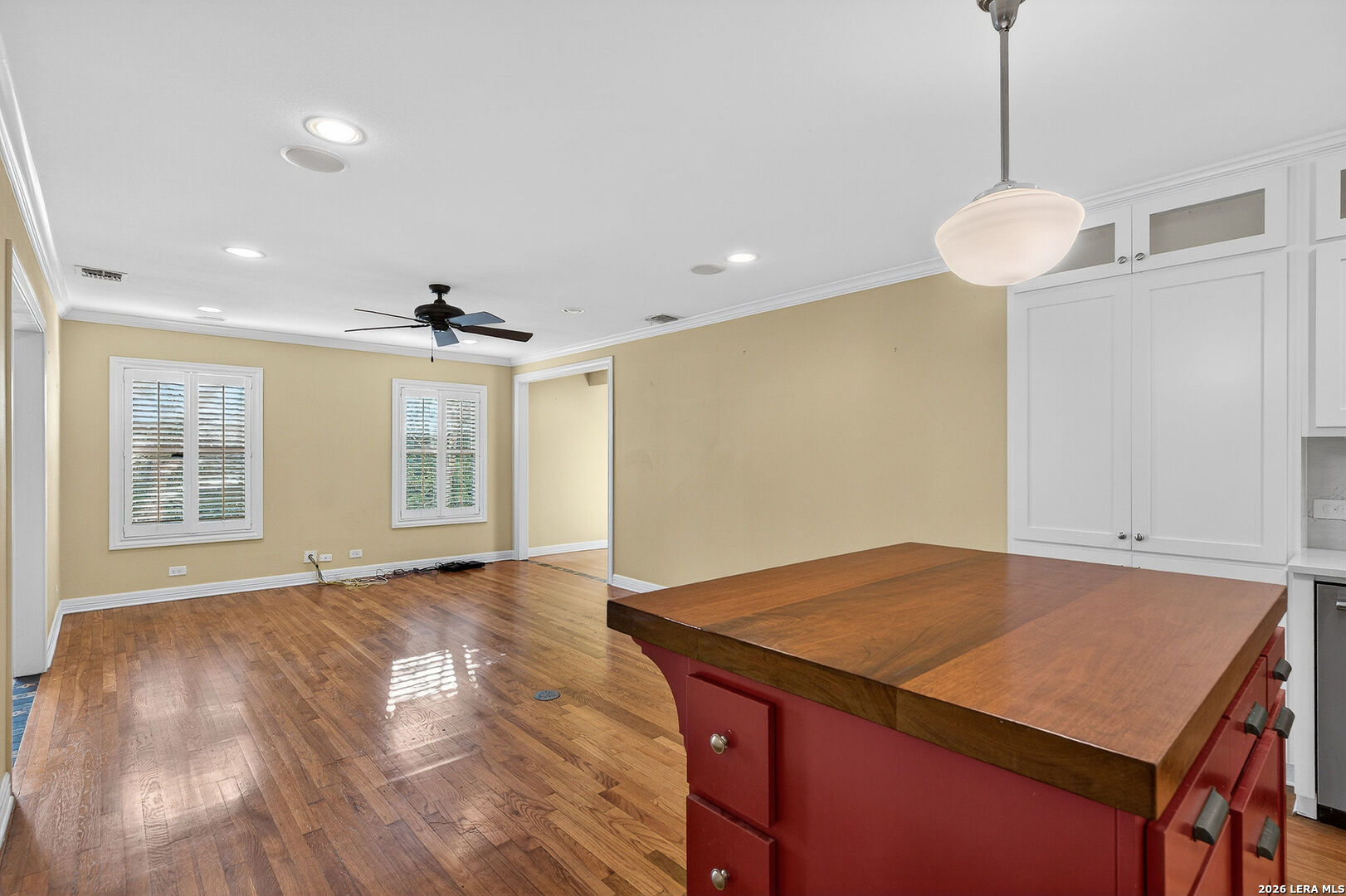 506 Castano Alamo Heights TX 78209