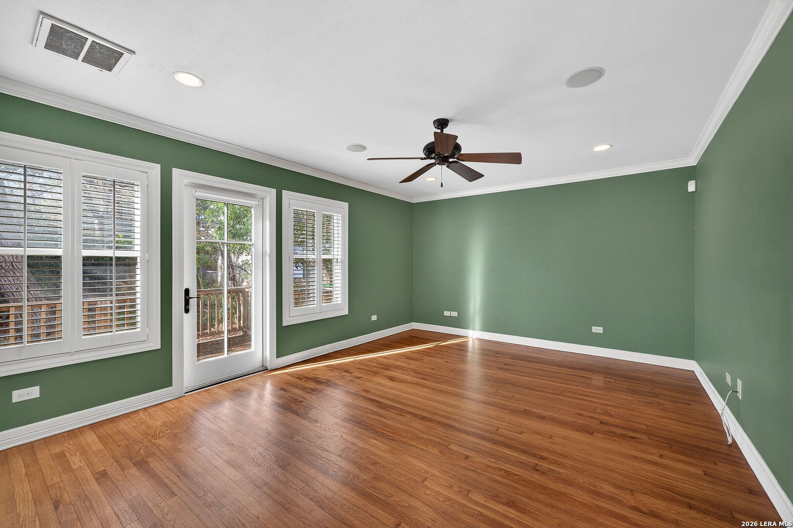 506 Castano Alamo Heights TX 78209