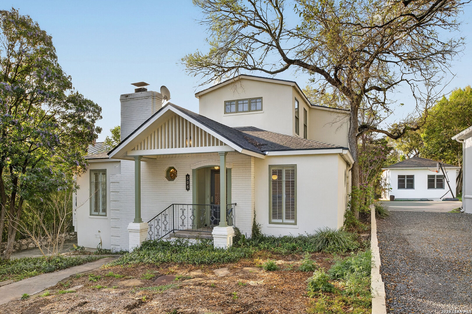 506 Castano Alamo Heights TX 78209