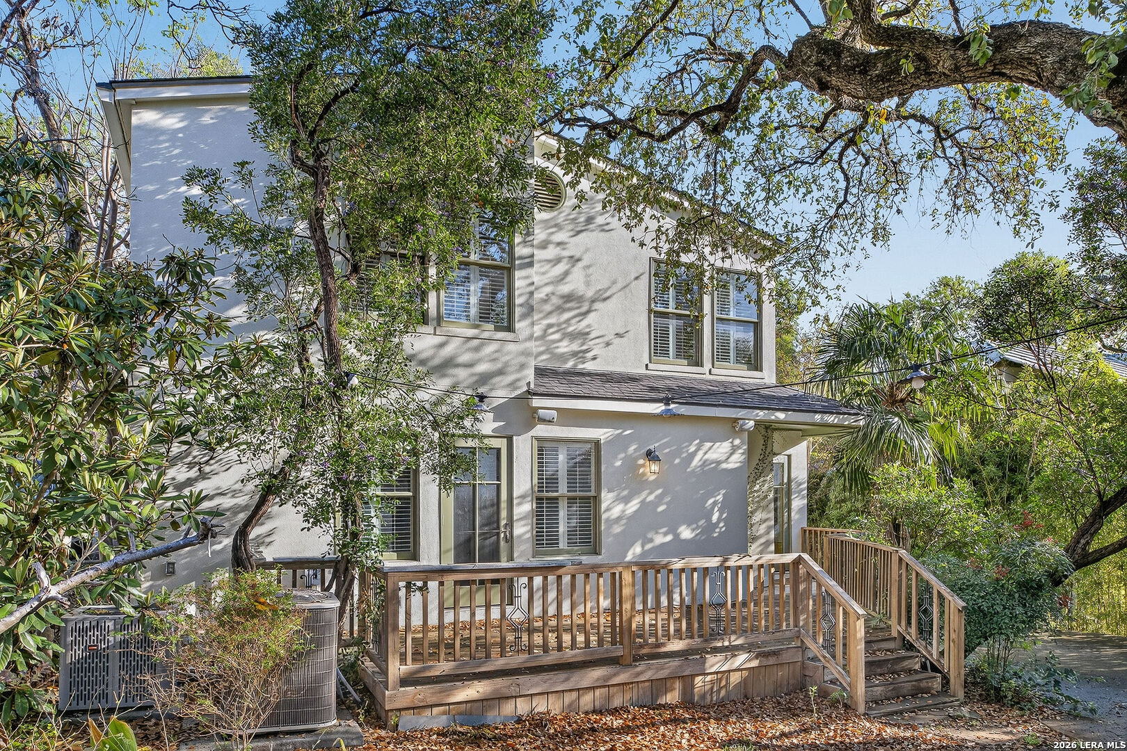 506 Castano Alamo Heights TX 78209