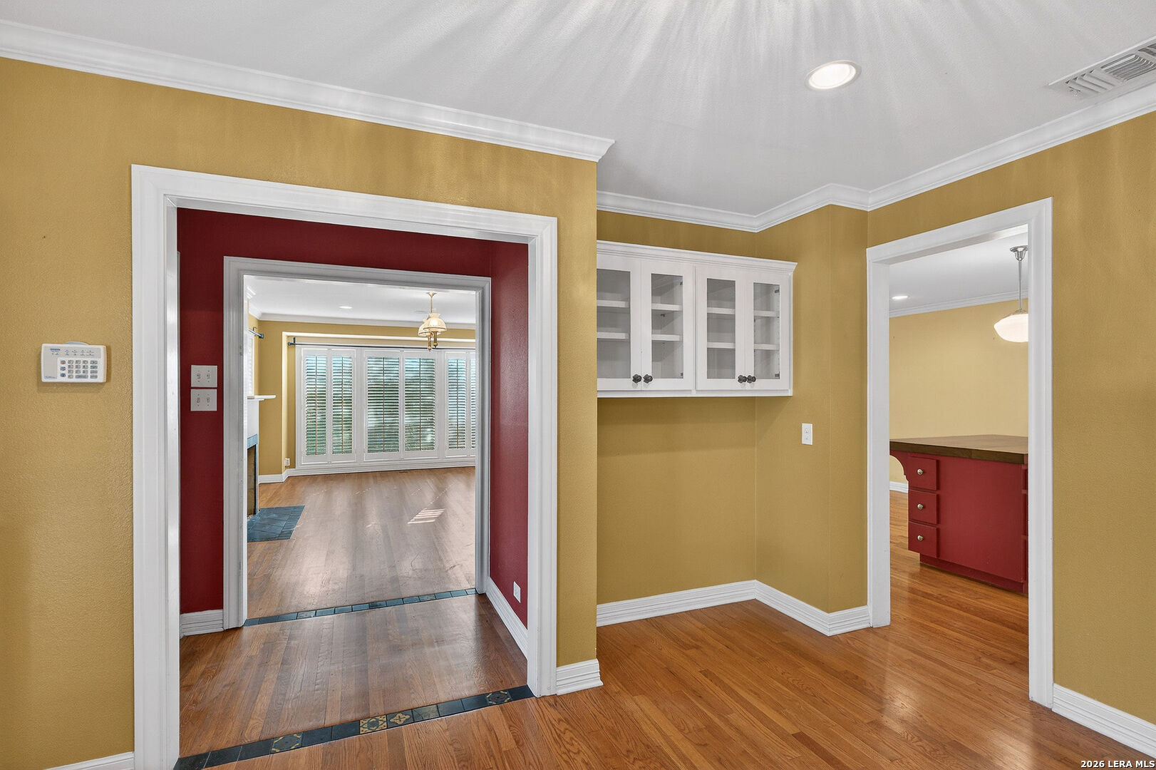 506 Castano Alamo Heights TX 78209