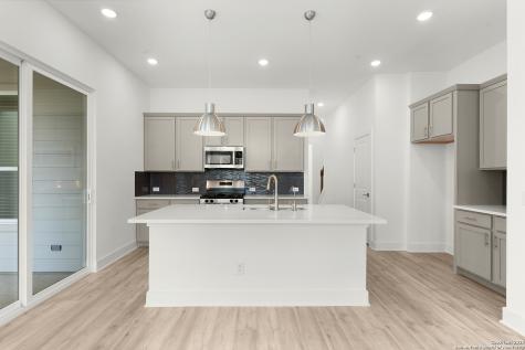 10031 University Way San Antonio TX 78224