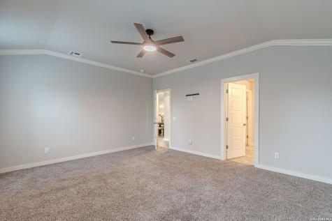 716 Fort Leonard San Antonio TX 78245