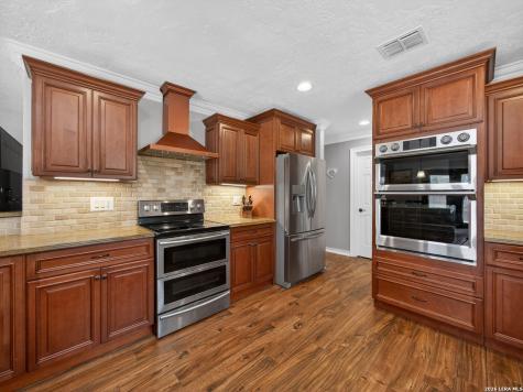 3535 Elk Cliff Pass Drive San Antonio TX 78247