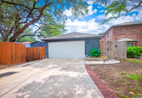 3535 Elk Cliff Pass Drive San Antonio TX 78247