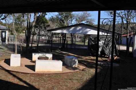 679 Faurie Road Lakehills TX 78063