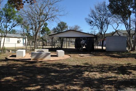 679 Faurie Road Lakehills TX 78063