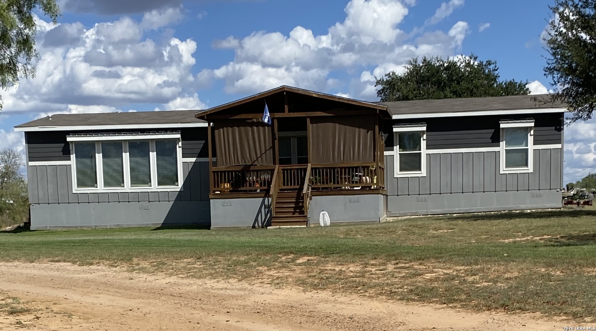 316 County Road 775 Devine TX 78016