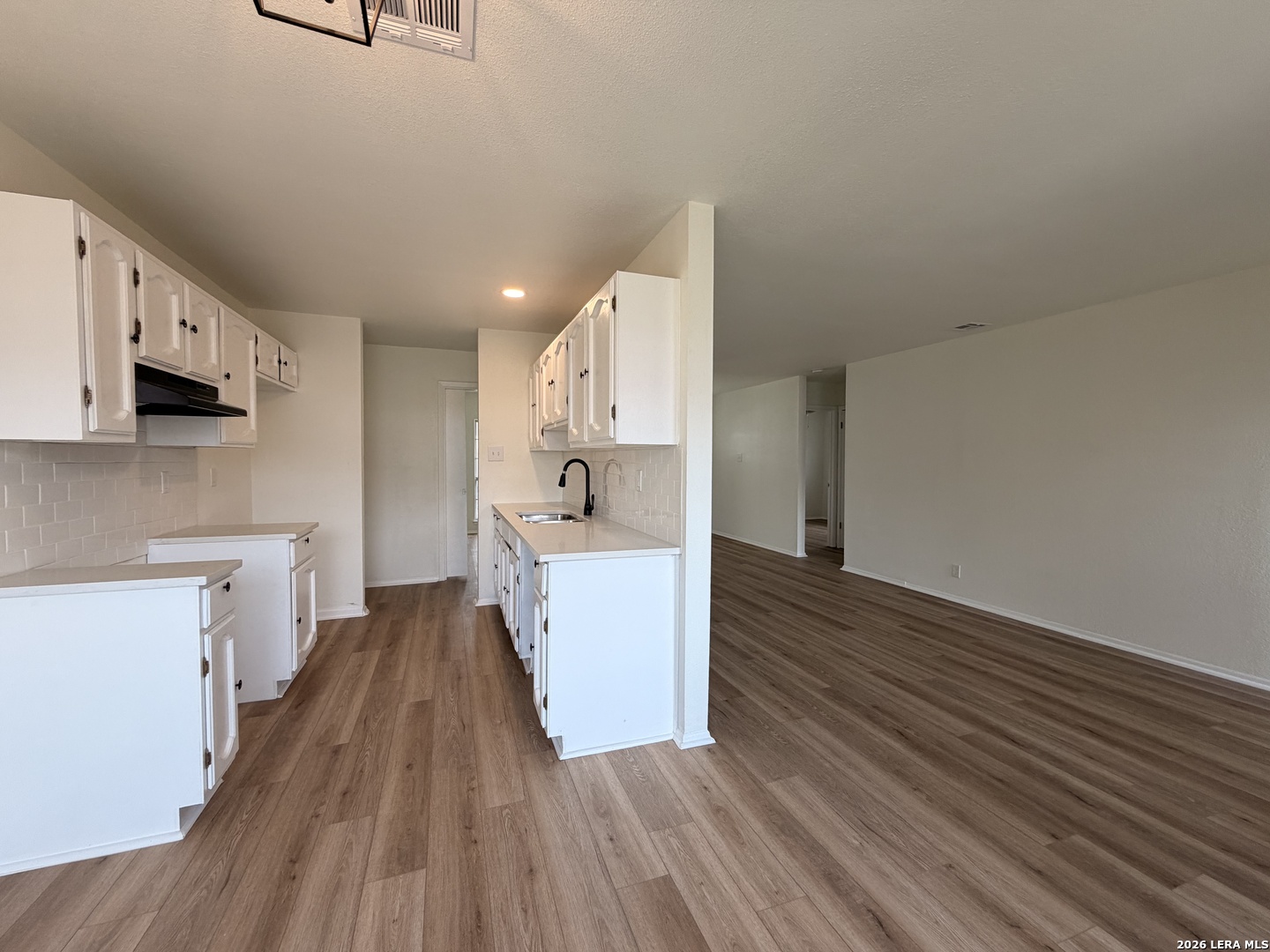 637 Jamie Sue Drive Converse TX 78109