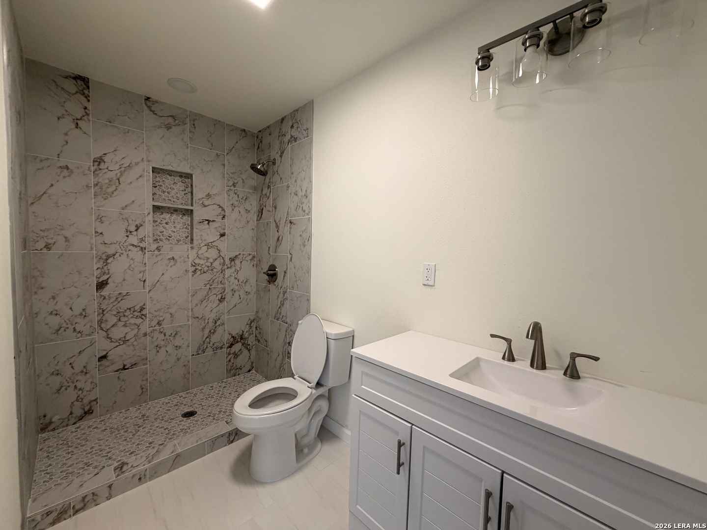 637 Jamie Sue Drive Converse TX 78109