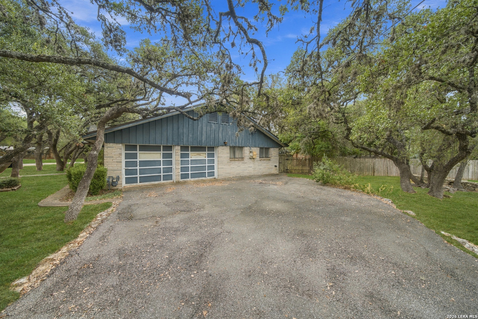 308 Meadowbrook Drive Hollywood Park TX 78232
